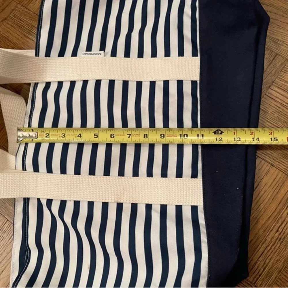NWOT Beach Boat Tote Striped Bag - Picture 4 of 6
